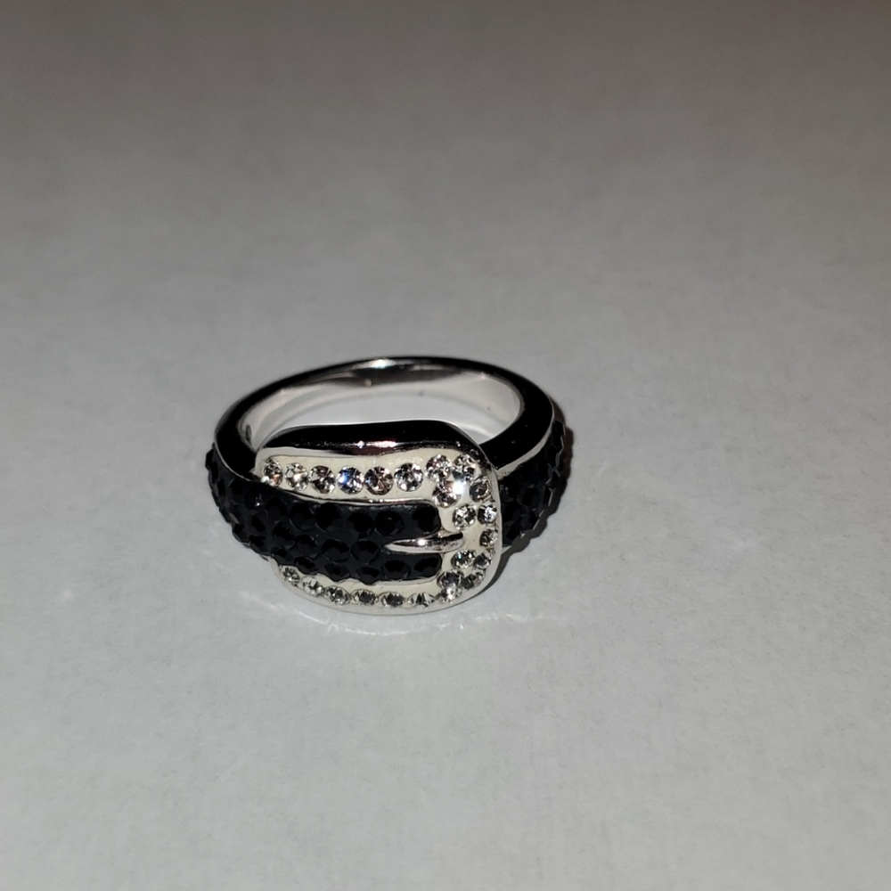 Cute Buckle ring